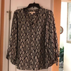 Michael Kors Women’s pullover top NWOT